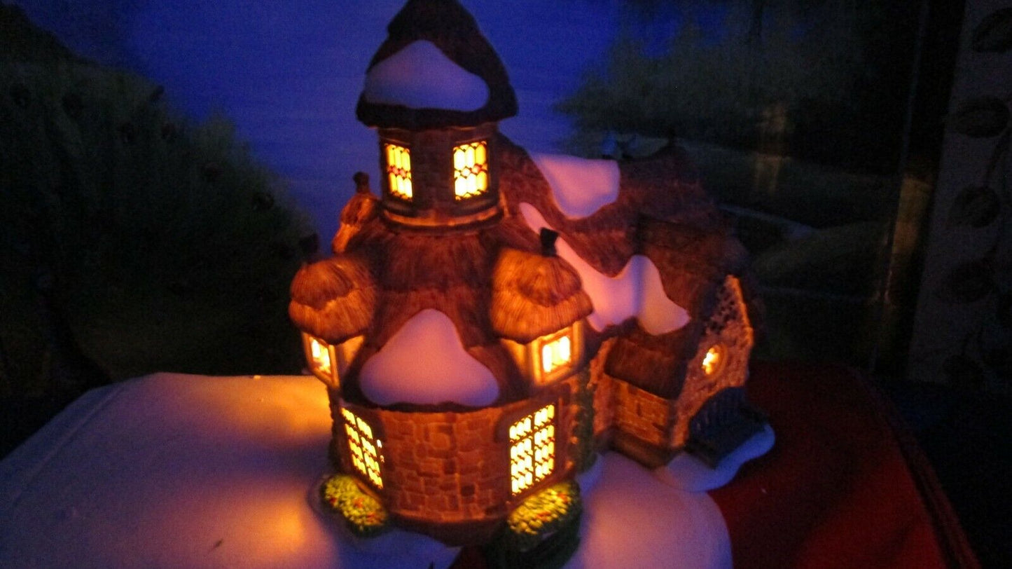 THORNBURY CHAPEL DEPART 56 DICKENS VILLAGE SHOWROOM MODEL LIGHTED HOUSE