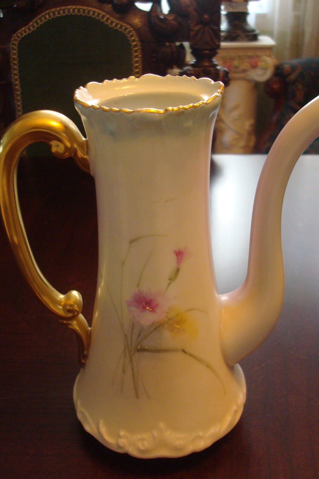 Tressemann & Vogt Limoges chocolatier signed by artist, c1892-1907, pink flowers