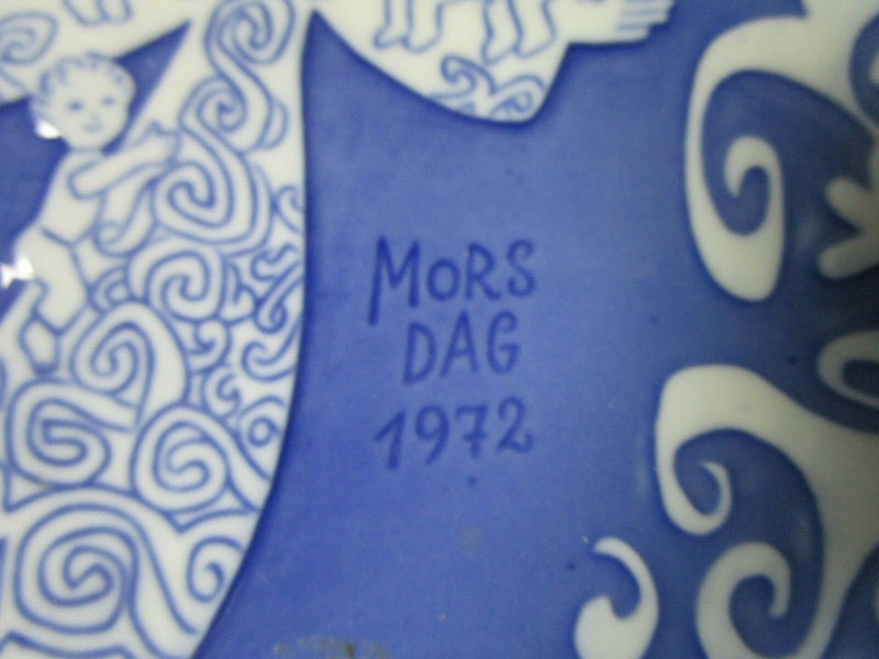 Royal Copenhagen Collector Plate Signed  Mothers Day 1971/1972  6" Pick 1