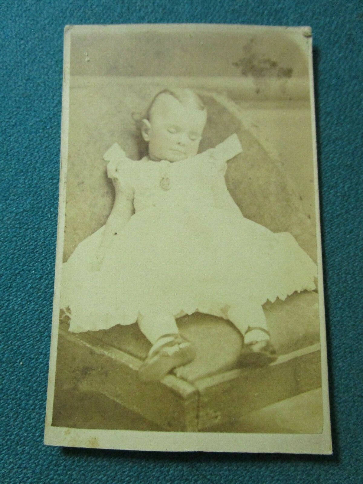 ANTIQUE CHILDREN BABIES POST MORTUM PAIR OF ORIGINAL PHOTOGRAPIES 1800s