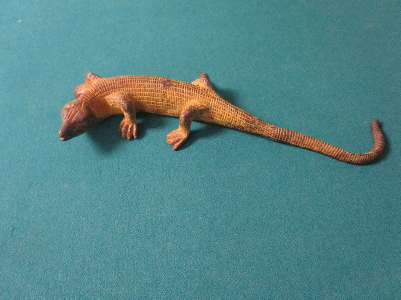 BRASS ALLIGATOR PAPERWEIGHT DESK 10"