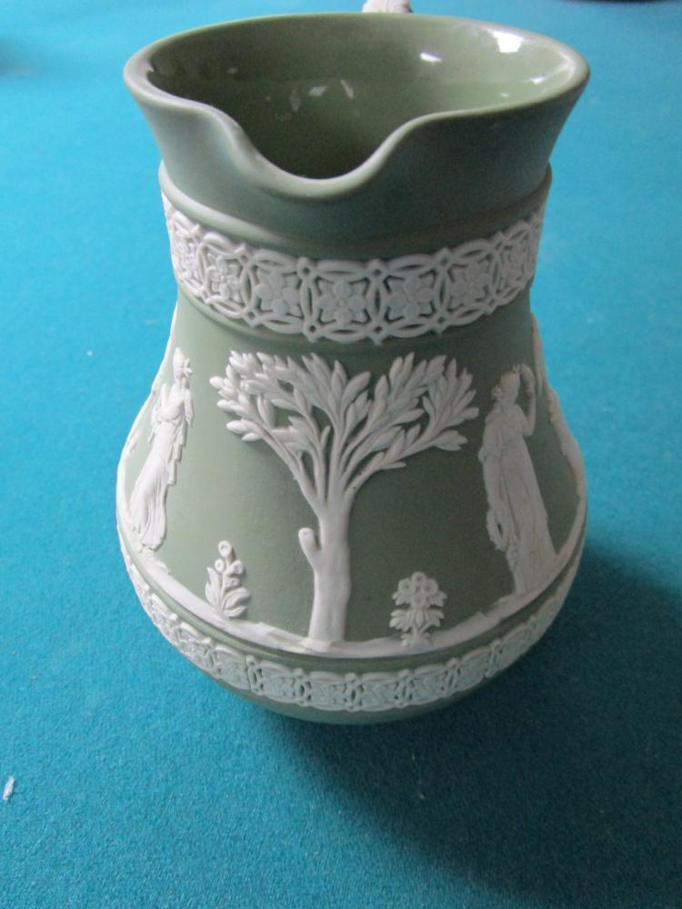 Wedgwood England  jasperware green sage pitcher with garlands,classical [jasper]