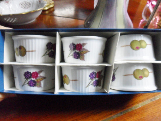 Vintage Royal Worcester Porcelain Ramekins 6 Evesham  Fruit Cups Olives NIB orig