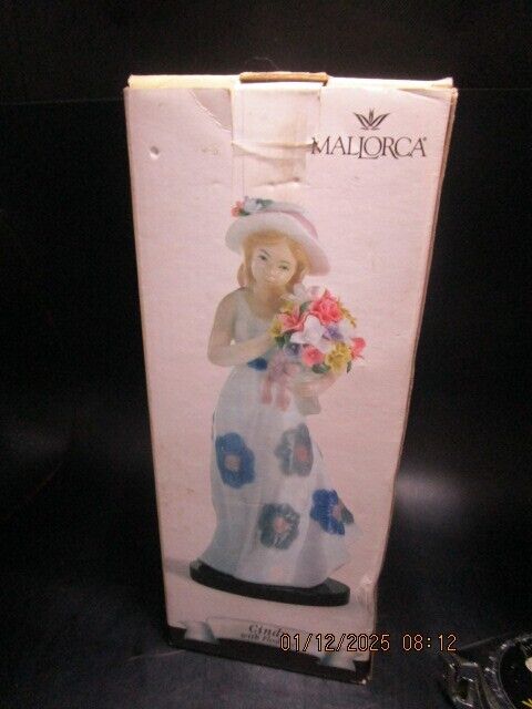 MALLORCA PORCELAIN CINDY FIGURINE 9" NEW ^^