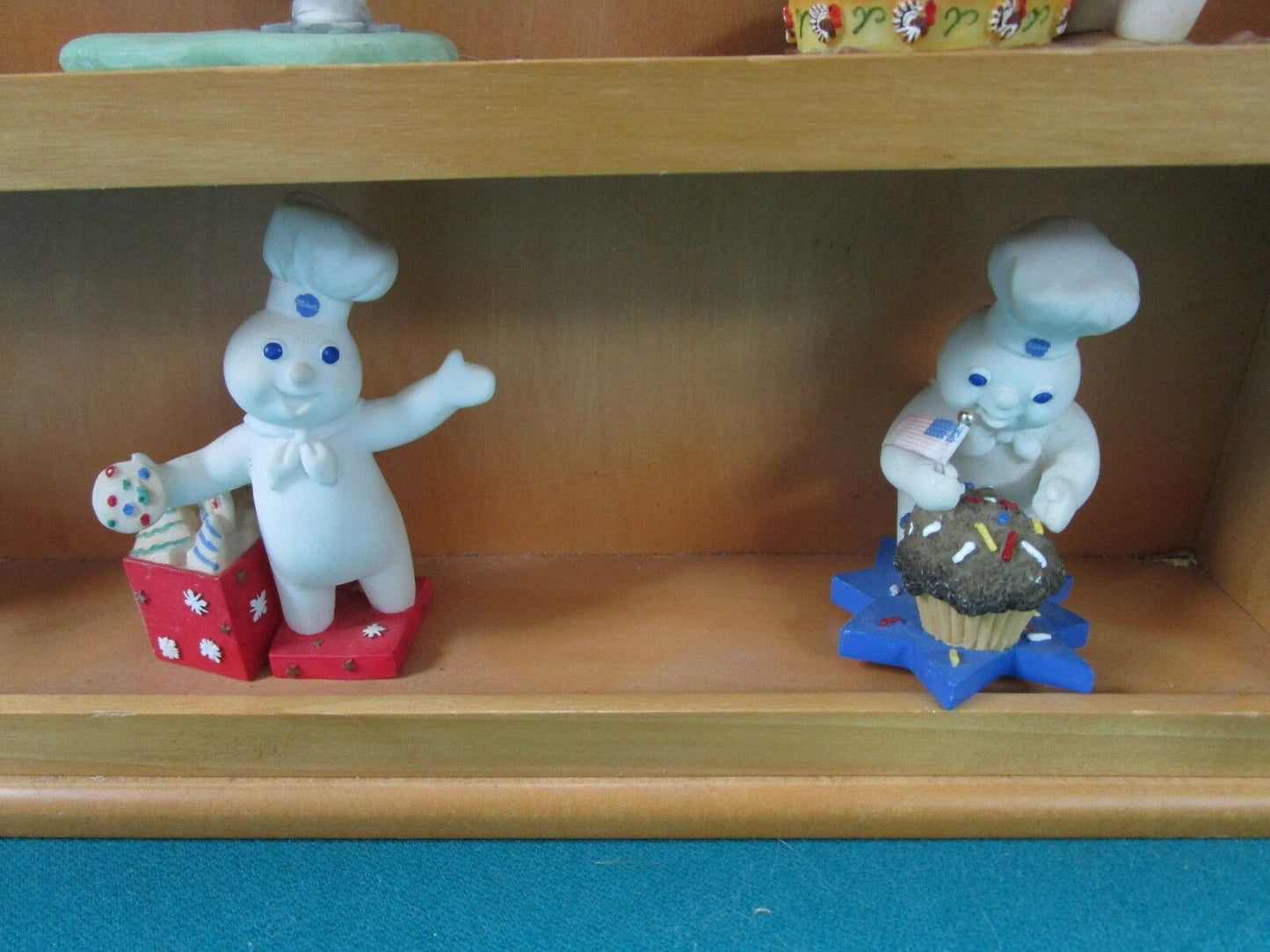 12 Doughboy Collectibles FIGURINES & SPICE WOODEN  RACK FROM DANBURY MINT