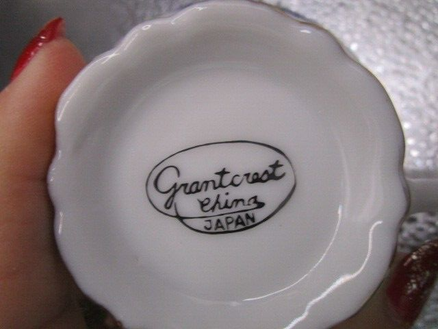 Grant Crest Violets Japan Cup Saucer [84]