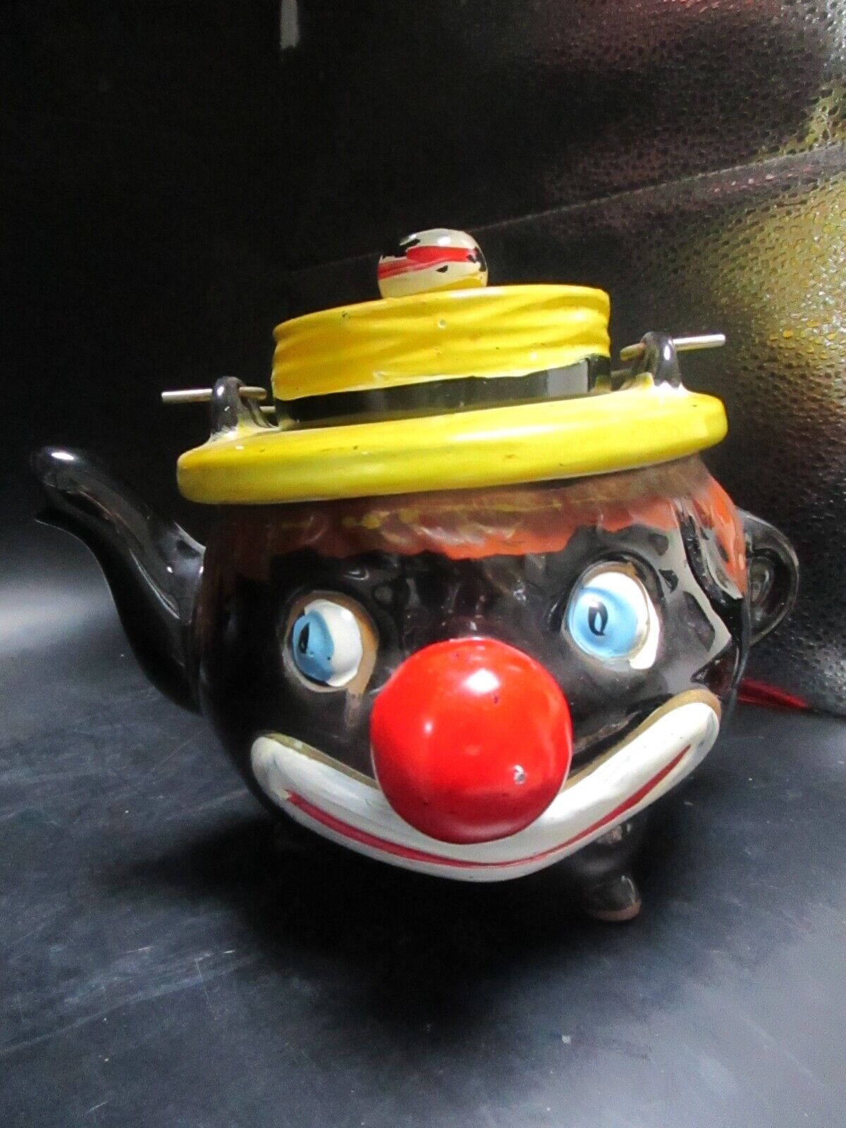 THAMES BLACK CLOWN TEAPOT CERAMIC BLUE EYES ANTIQUE [TP6]