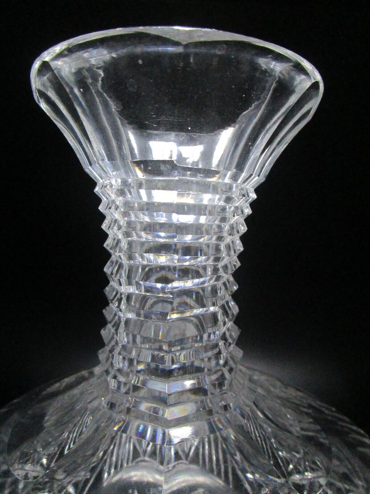 AMERICAN BRILLIANT WATER CARAFE DIAMOND CUT RIBBED NECK 7"