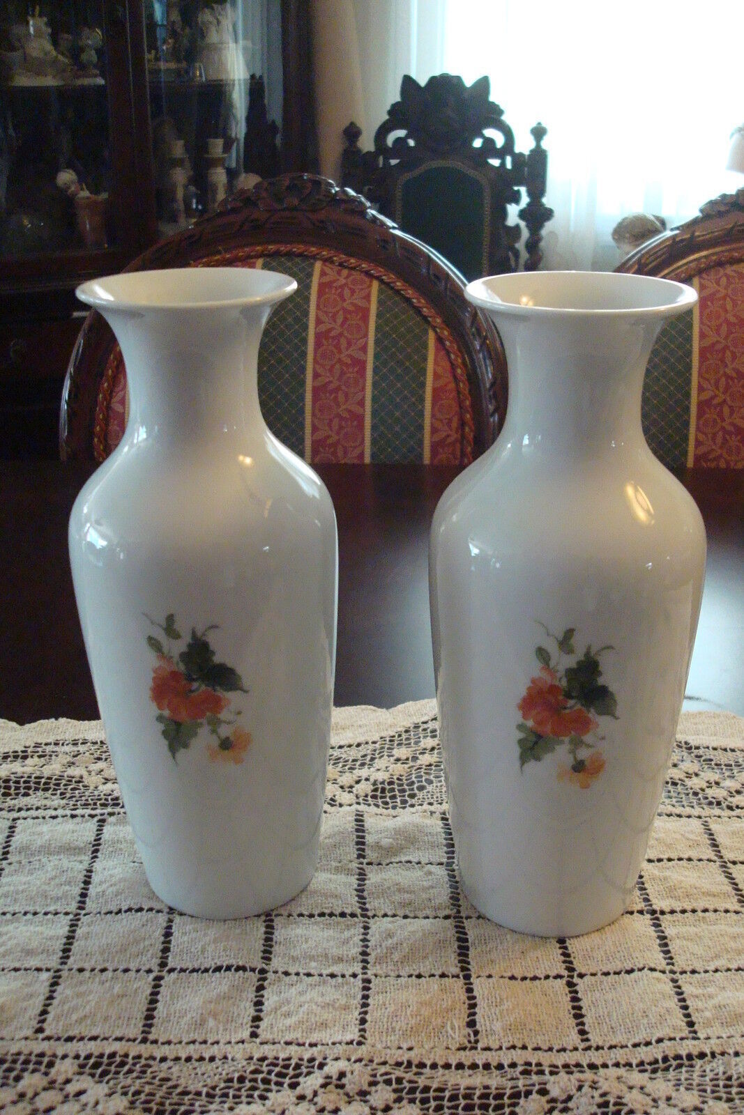 Kaiser Alka Kuntz pair of vases decorated with flowers[aE]