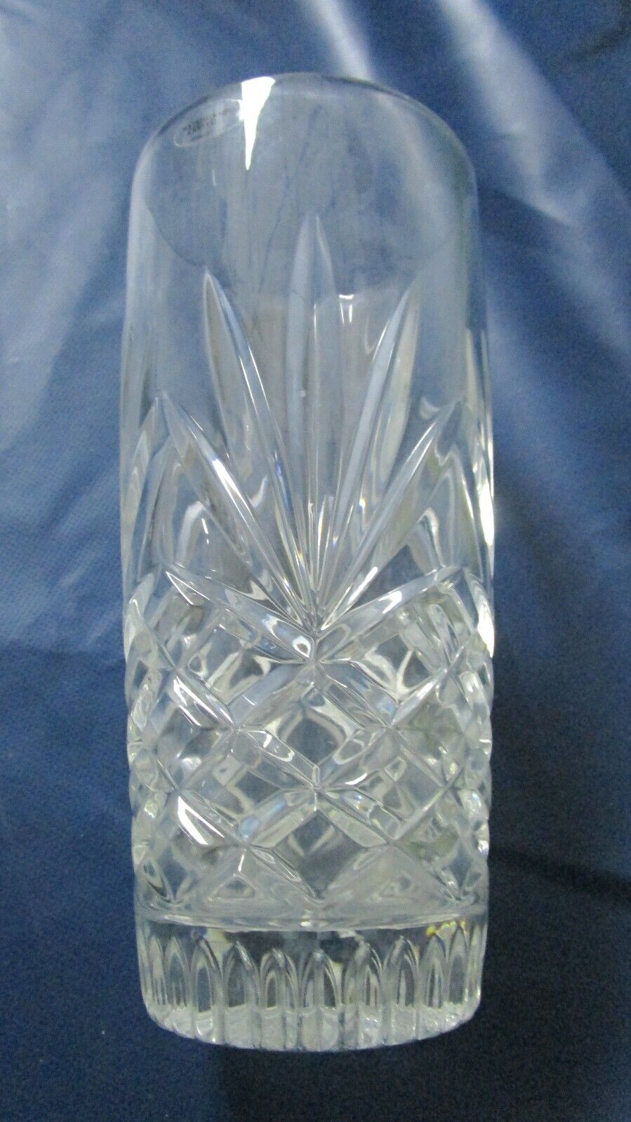 WEDGWOOD ENGLAND CRYSTAL VASE 8 1/2 X 4" NEW IN BOX