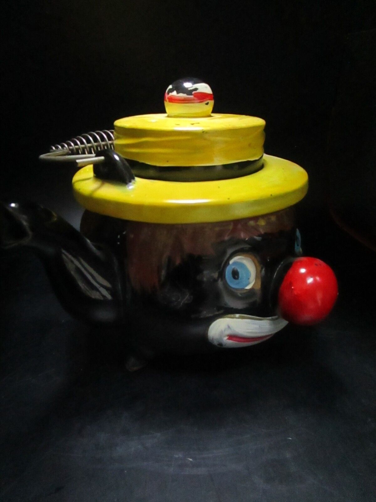 THAMES BLACK CLOWN TEAPOT CERAMIC BLUE EYES ANTIQUE [TP6]