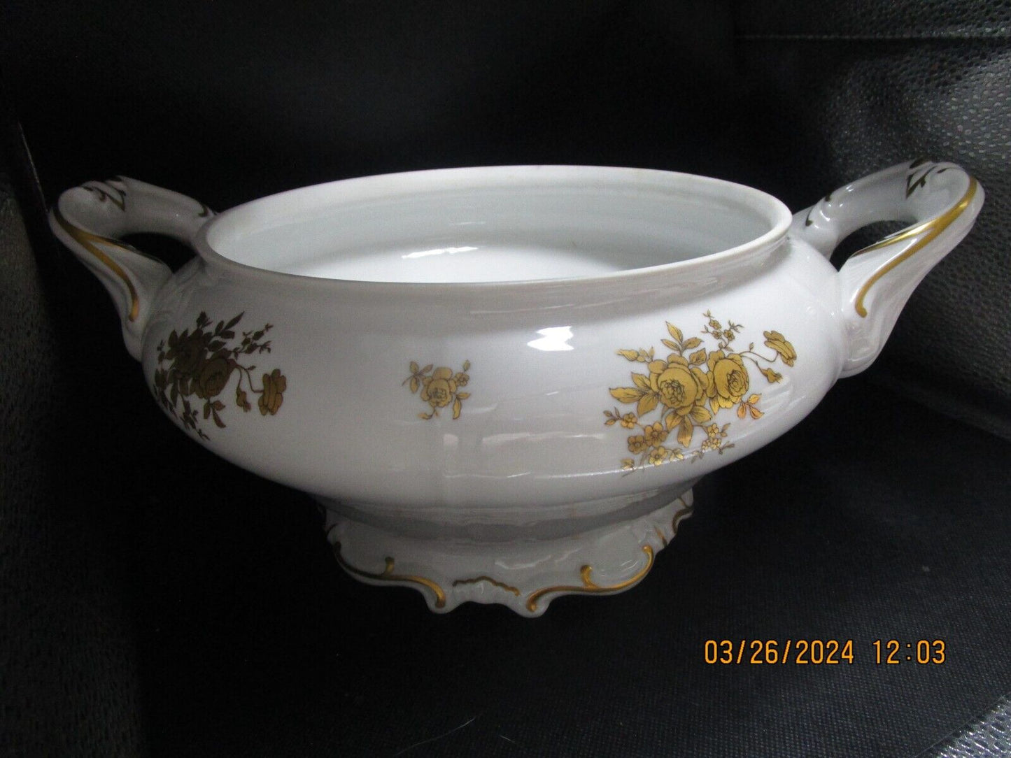 1940s Weimar Katharina Porcelain Soup Tureen w/lid White Gold Roses with platter