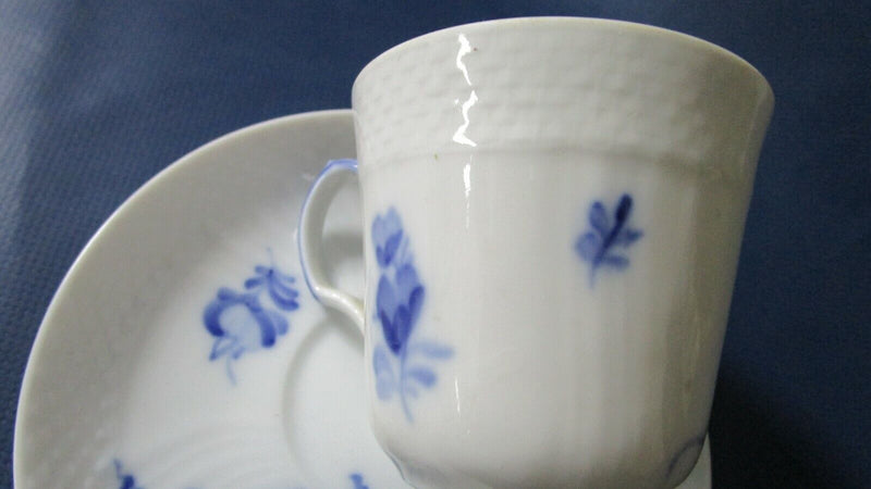 Royal Copenhagen Molded Golden Rim Blue Flowers Coffee Cups Saucers Pick1 [83E]