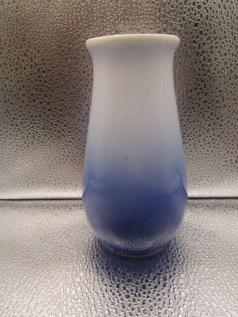 VINTAGE BING AND GRONDAHL B&G DENMARK flowers 5 1/2" VASE [a8]