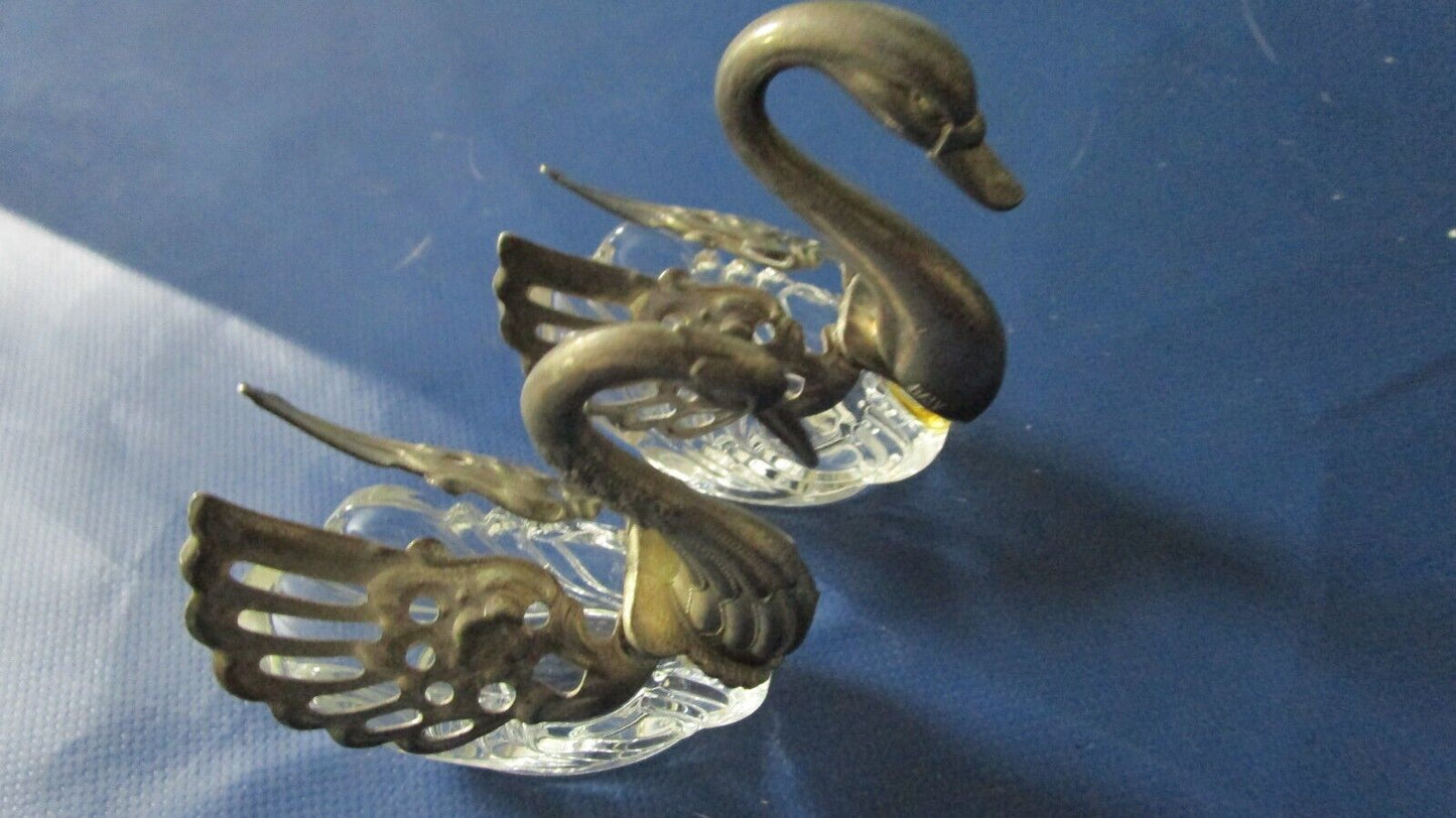 VINTAGE ITALIAN SWAN SALT CUPS AND MUSTARD SILVERPLATE AND GLASS