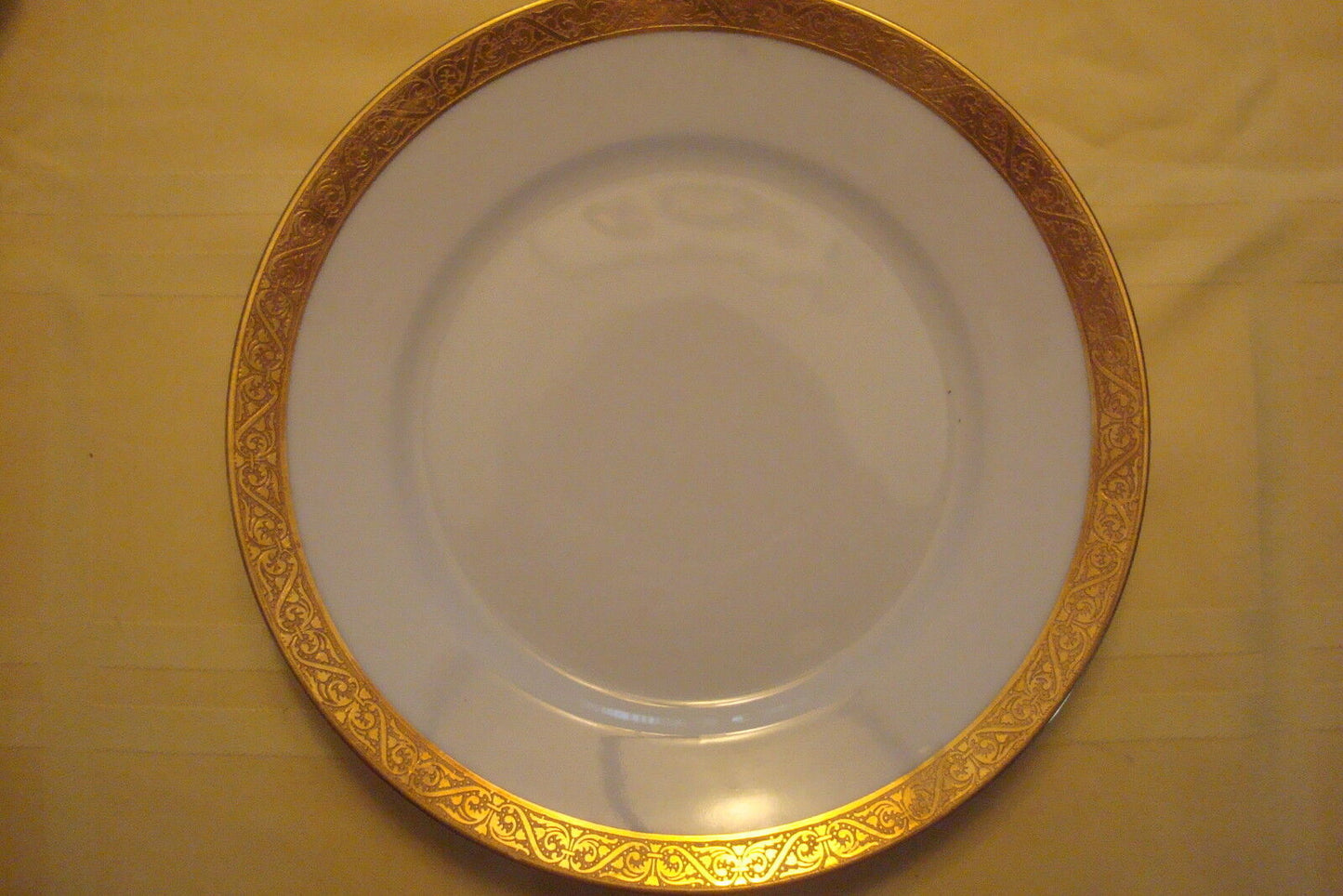 Tomas Bavaria Germany gold rim plate, 7" diametee[2es]