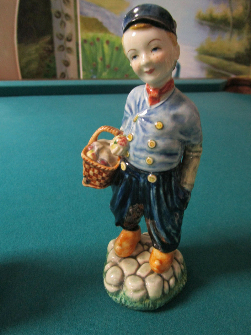 GORT USA POTTERY FIGURINES: FISHERMAN  FISH VENDOR & DUTCH CHILDREN orig PICK 1