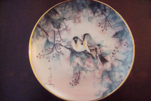 The FRANKLIN MINT HEIRLOOM "Finches and Palm"  Signed by J. Cheng