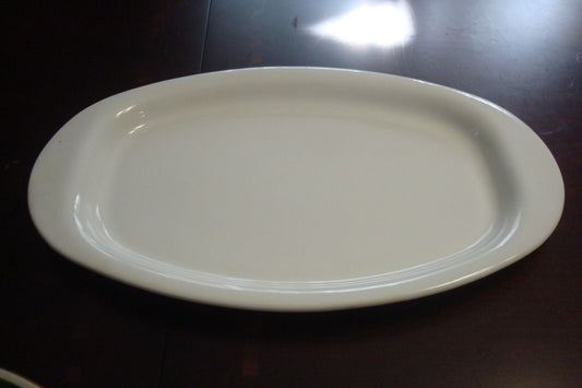 16" Oval Ceramic Serving Platter  in White "Centura" by Corning ware ORIGINAL