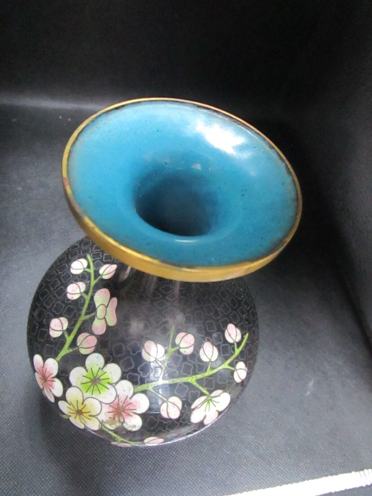 Vintage Chinese Coisonne Enamel Chrysanthemum cherry blossom on black 6.50"