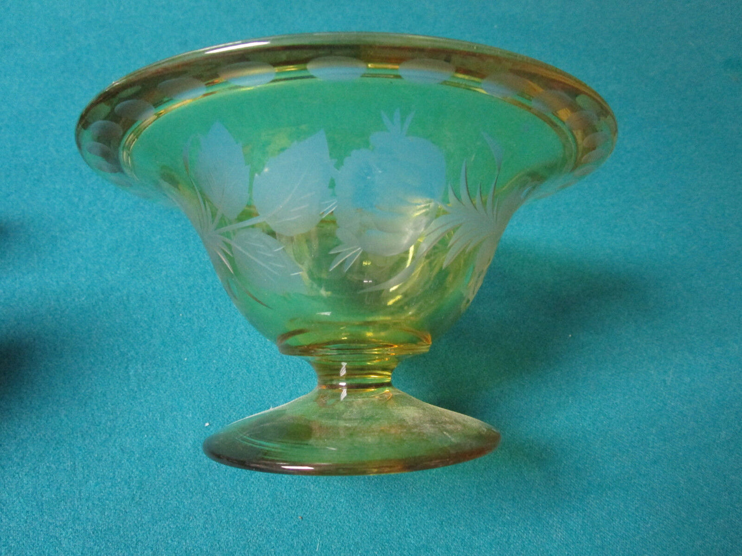 Vintage EAPG  YELLOW ETCHED FOOTED BOWL CRYSTAL GLASS [*GLW7]