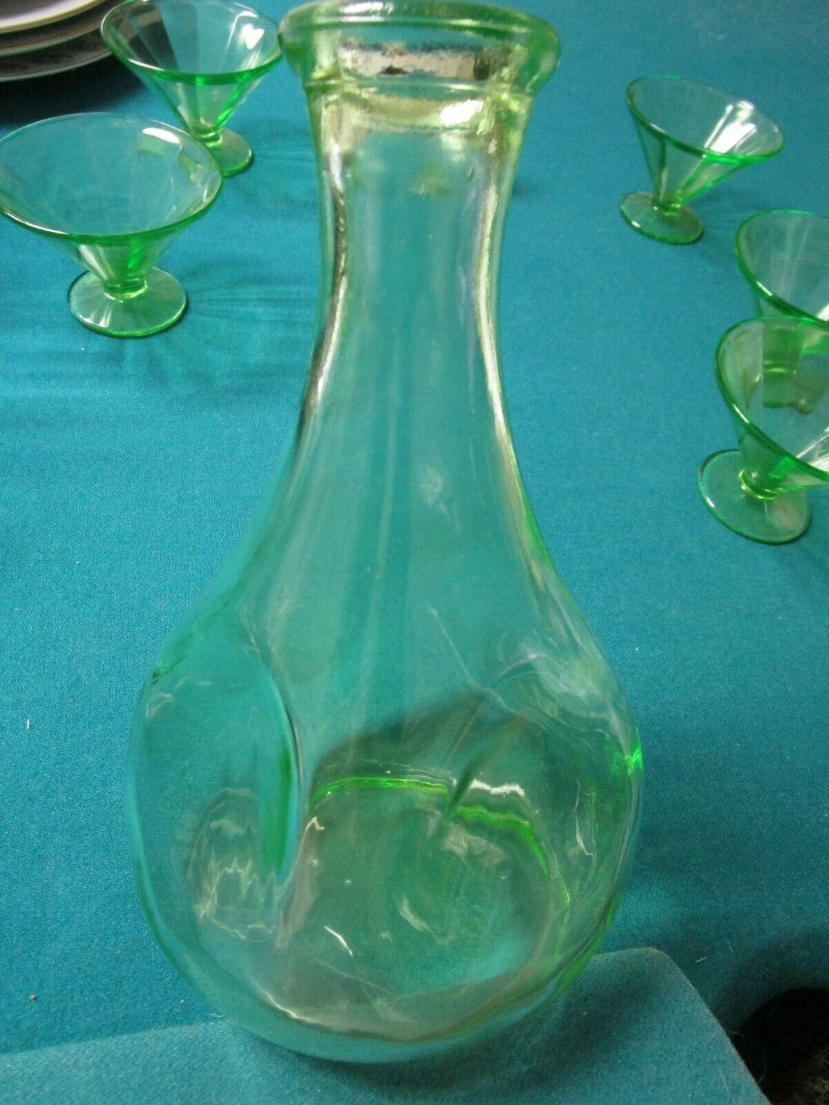 URANIO HAZEL ATLAS GREEN VASELINE GLASS PITCHER DECANTER GLASSES ESBO RARE PICK1