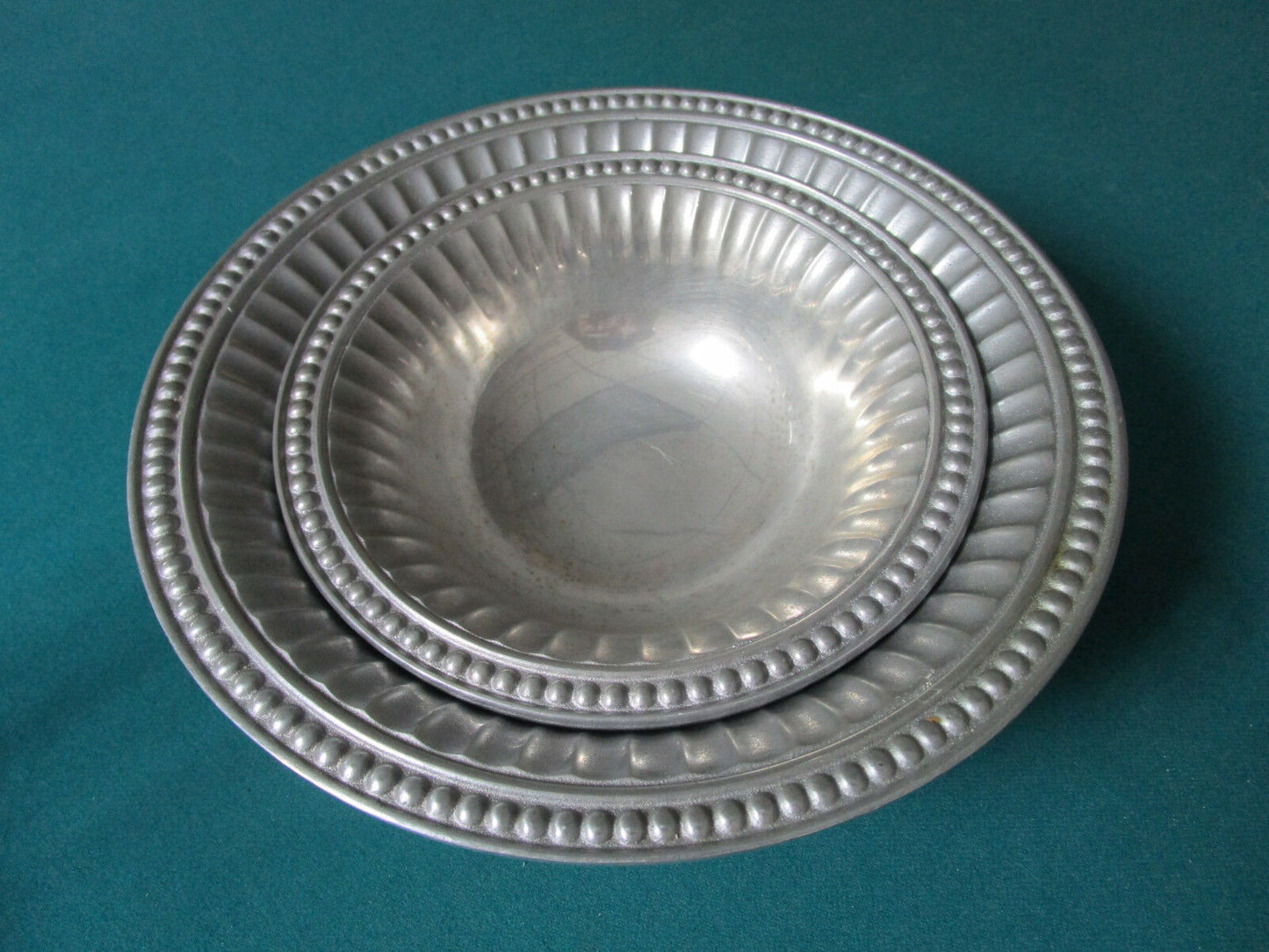 WILTON USA PEWTER 2 SERVING NESTING BOWLS