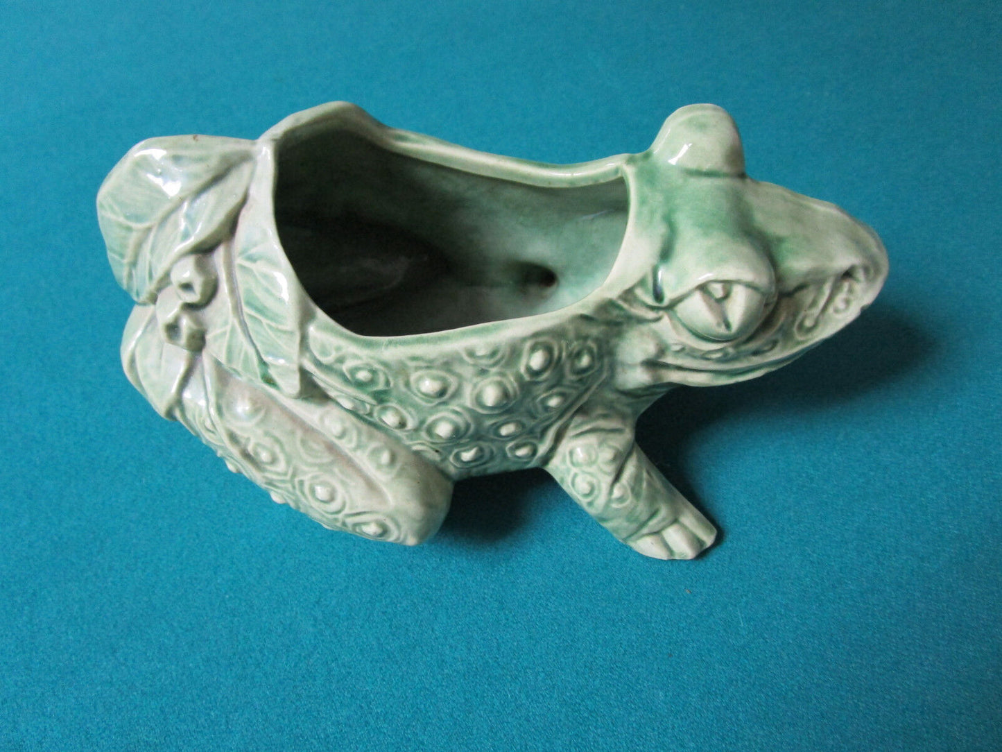 Vintage frog planter. Made by the McCoy  In the late 60’s  8 X 4 1/2" ORIGINAL