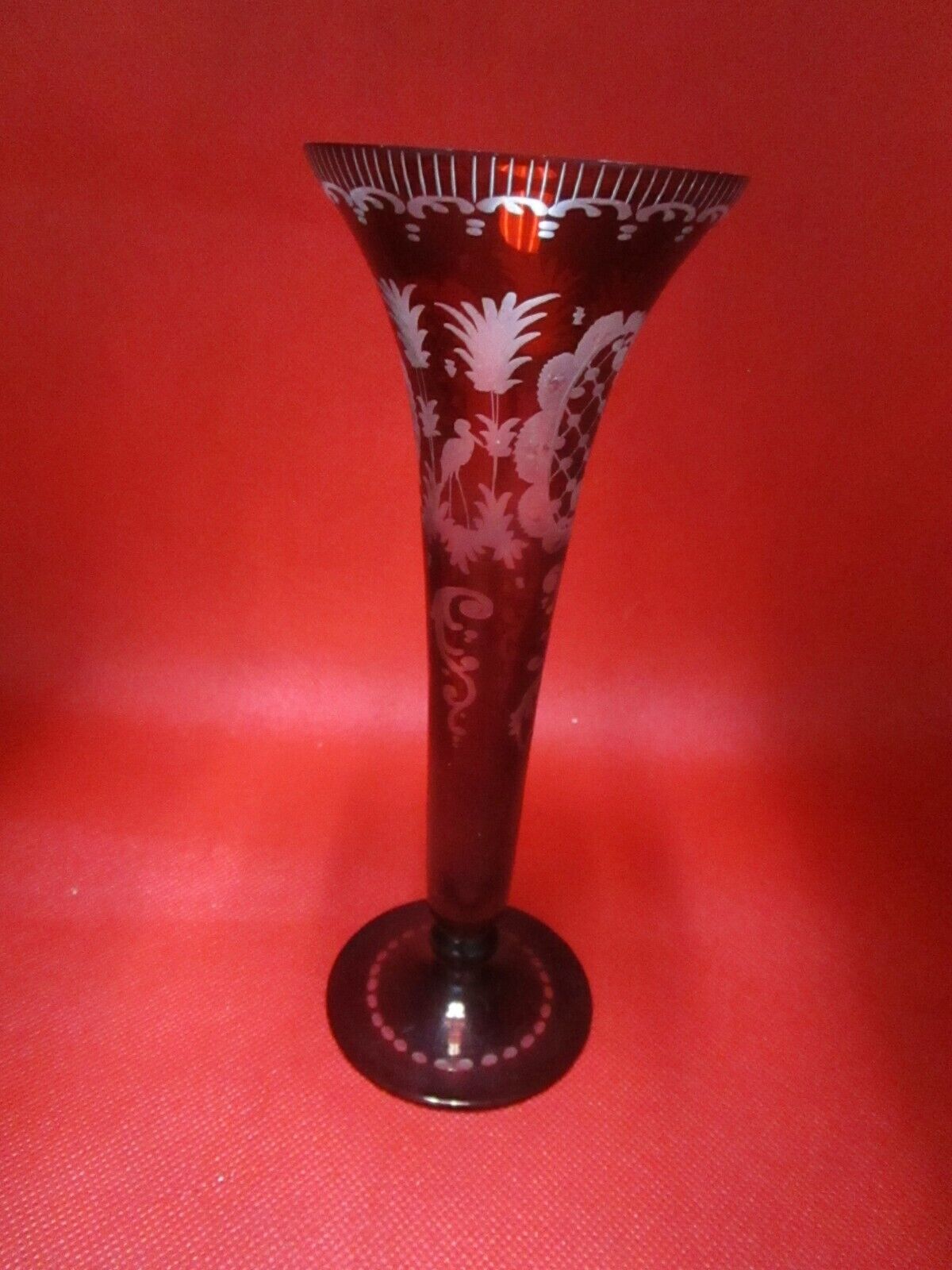 Bohemian crystal vase trompet design clear to red 7"