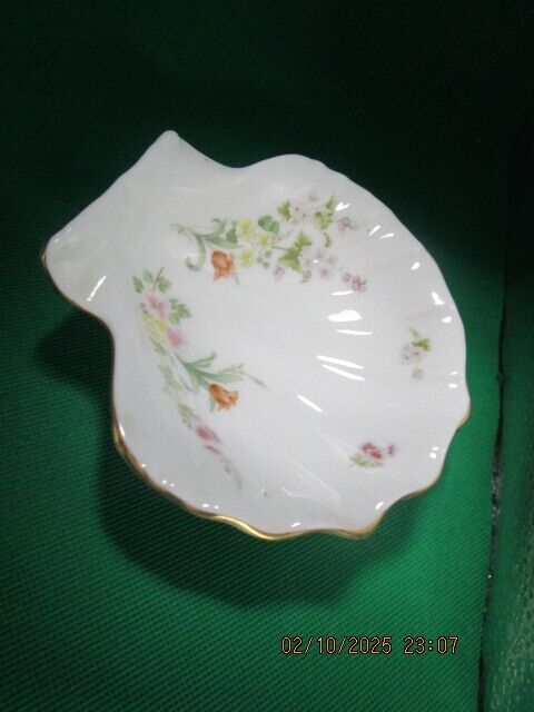 WEDGWOOD MIRABELLE SHELL VANITY DISH 6.50" [89C]