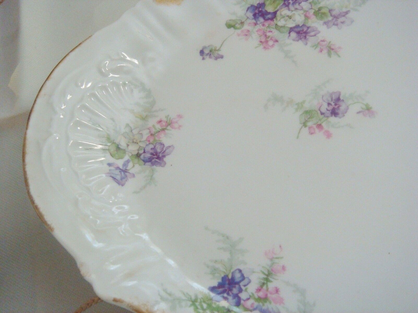 Theodore Haviland large oval server platter roses trailing greener [a4-rack5]