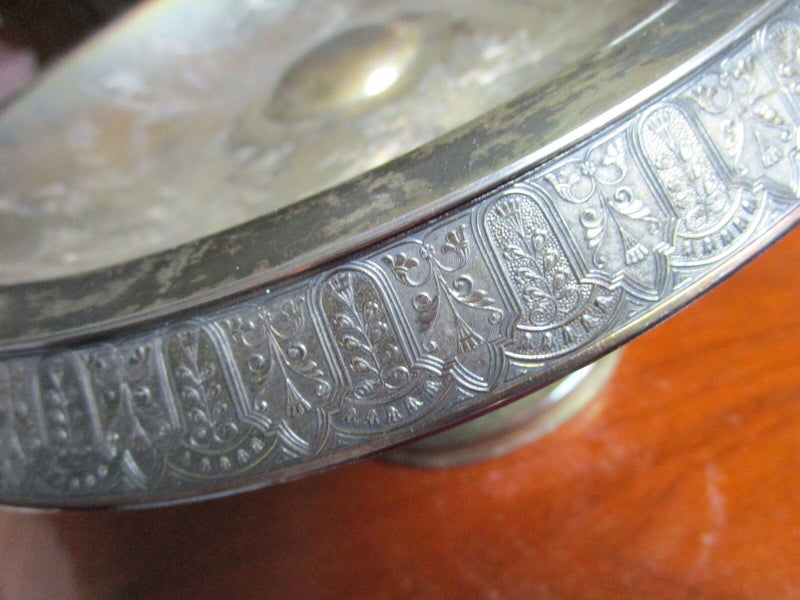 Meridien Silverplate 1887 Bride/Bridal  footed Basket decorated with birds[*]