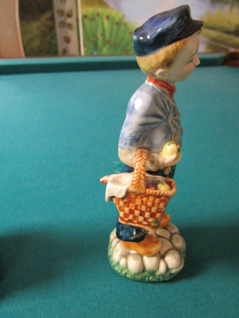 GORT USA POTTERY FIGURINES: FISHERMAN  FISH VENDOR & DUTCH CHILDREN orig PICK 1