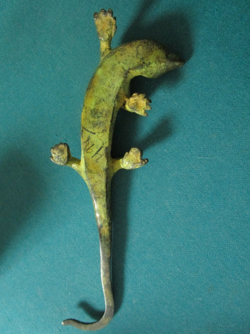 Lizzard Cast  Iron Paperweight Figurine  10"