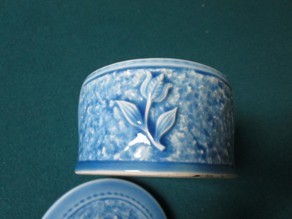 W. Rice Japan turquoise covered trinket, rose on top, round [95B]