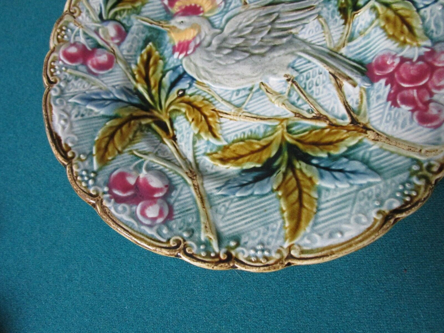 TUSCAN MAJOLICA BIRD FLOWERS PLATE 8 1/4" DIAM [A1]