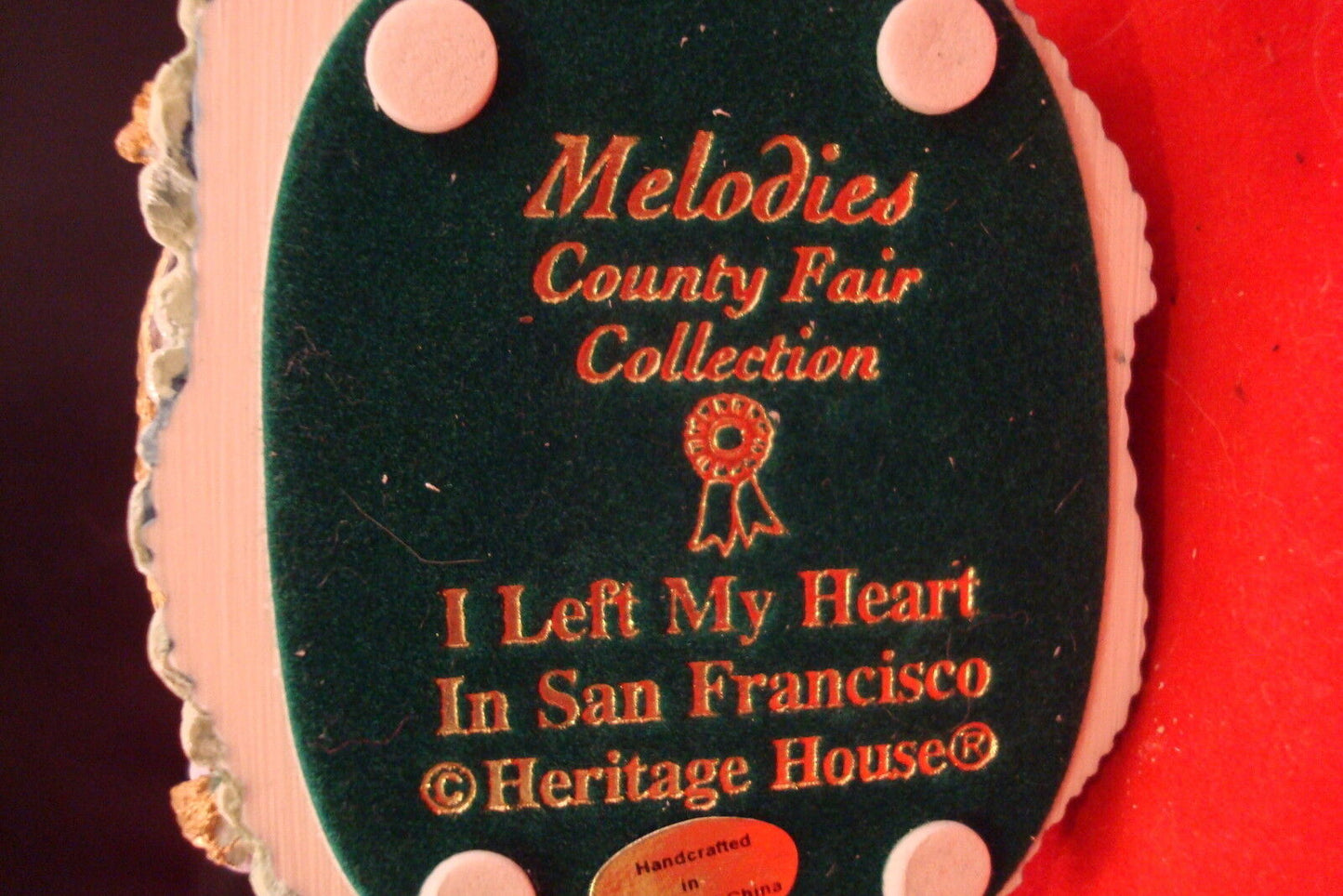 Victorian Treasures, Musical box,  plays "I left my heart in San Francisco" ORIG