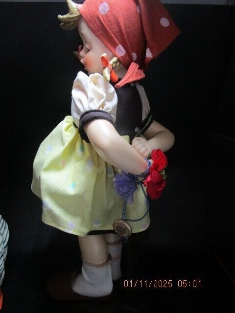 HUMMEL GOEBEL GOOSE GIRL 12" CERAMIC AND CLOTH CERAMIC GOOSE ^^