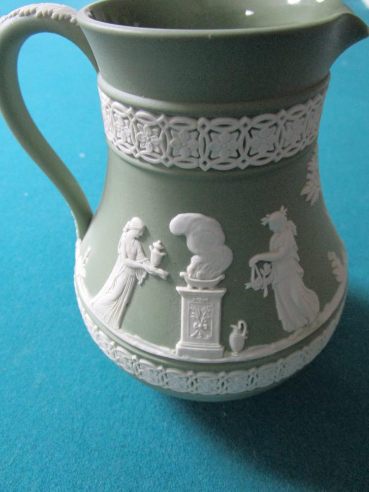 Wedgwood England  jasperware green sage pitcher with garlands,classical [jasper]