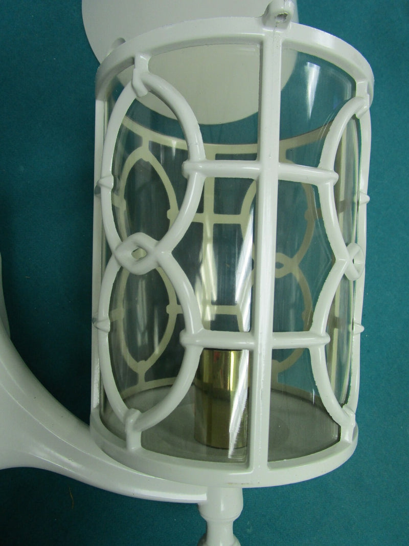 Underwriters Laboratories Incandescent Fixture Lamp Coach Style White