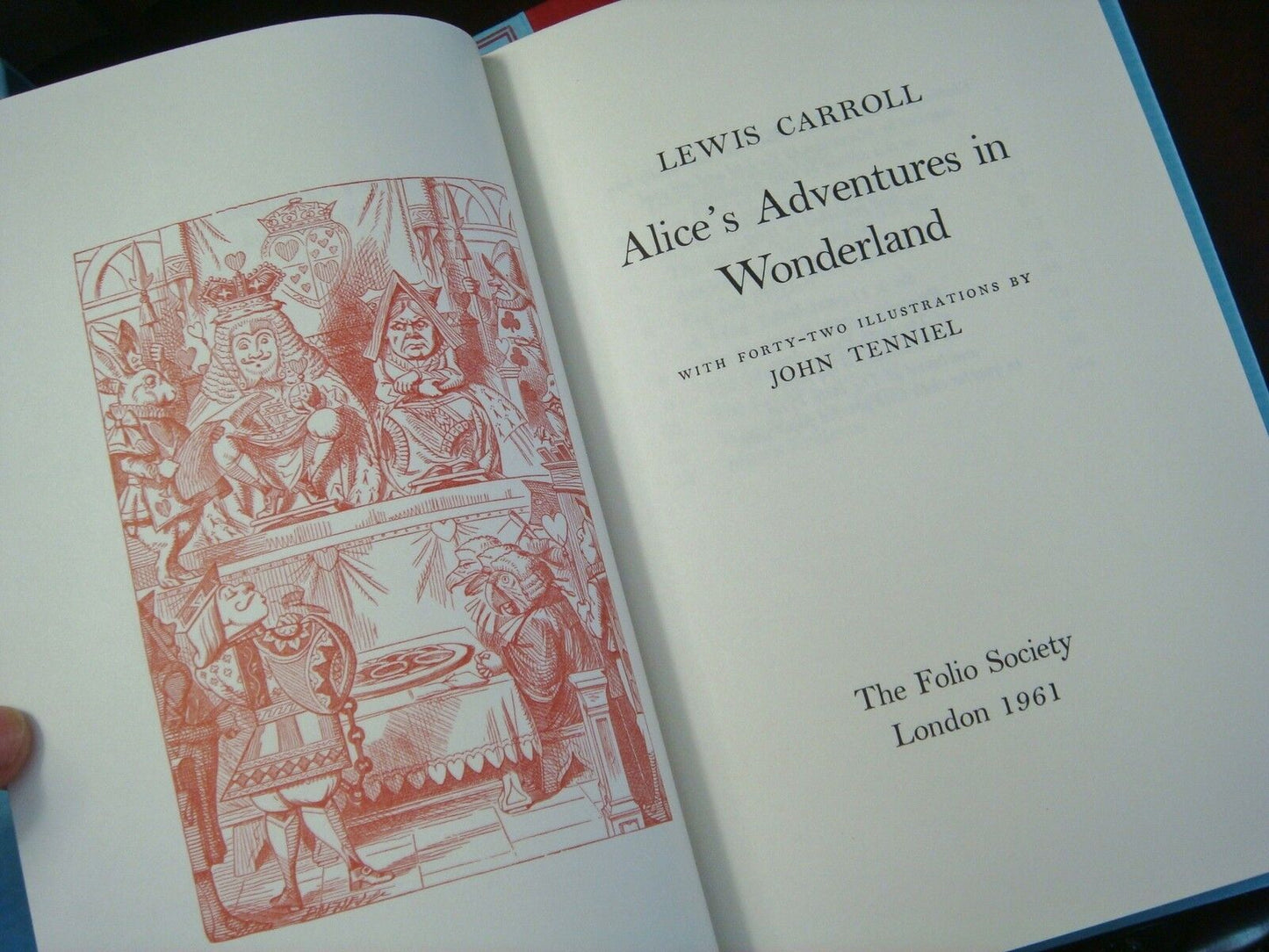 Alice's in Wonderland & Through the Looking-Glass books Carroll Lewis LONDON NEW