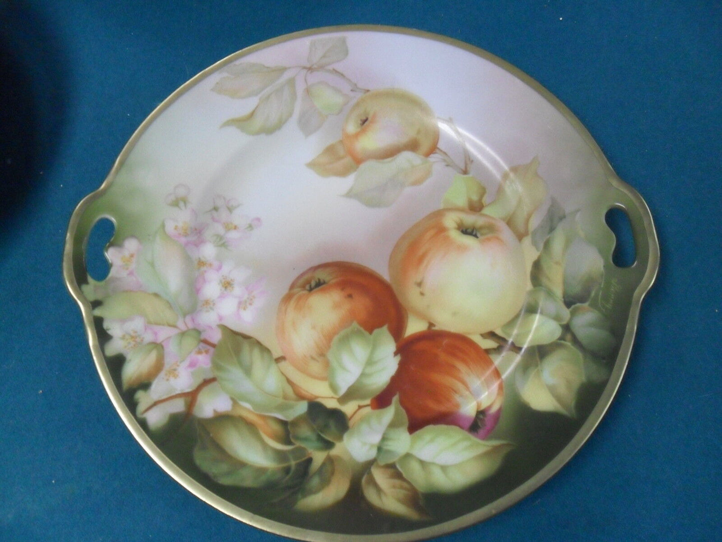 Thomas Bavaria "Murillos" pattern, beautiful 2 handles tray signed "Berry"[1#53]