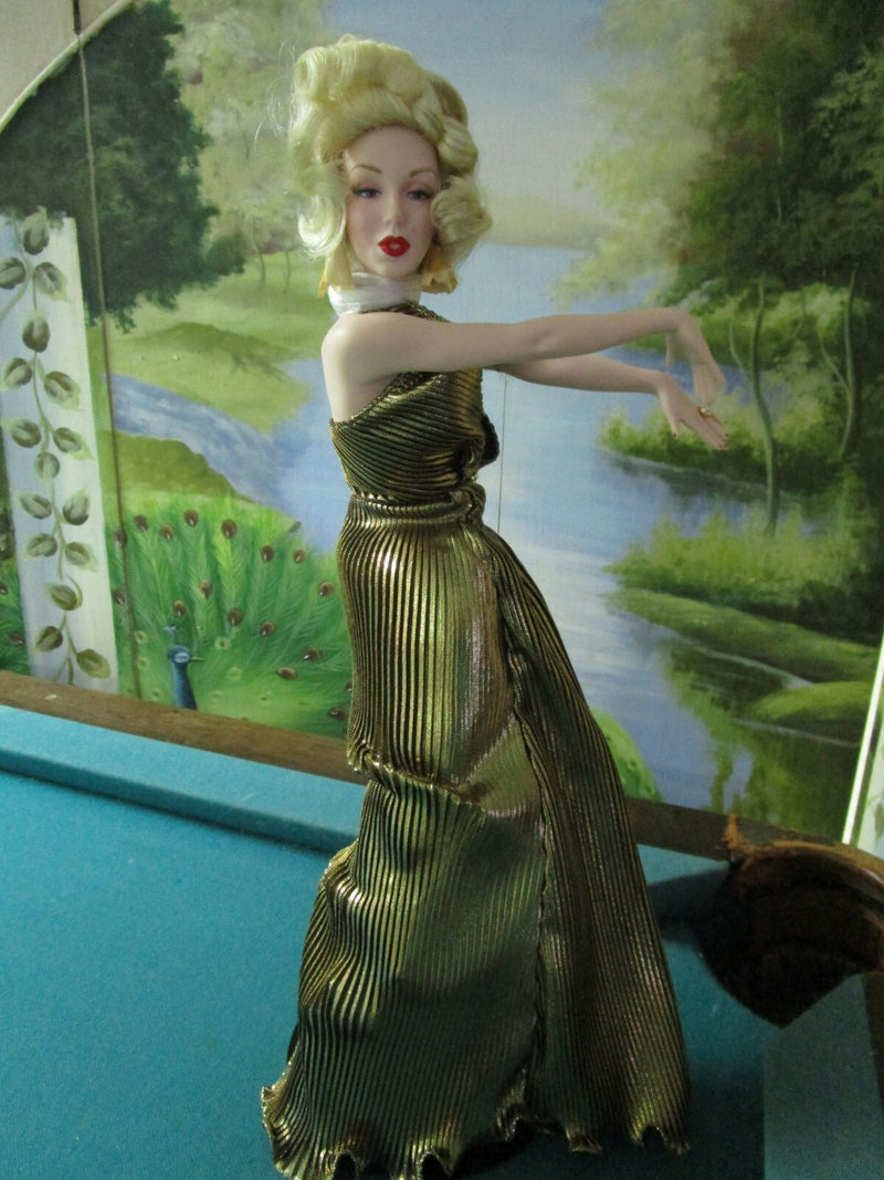 1990s FRANKLIN HEIRLOOM GOLDEN GLITTERING MARILYN DOLL, NEW 19" doll