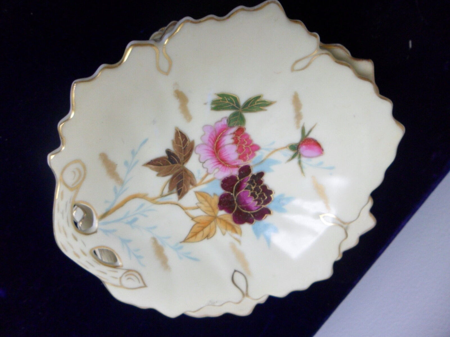 Antique Victoria Carlsbad Austria 6 side dishes floral and gold, 6 "  ^^