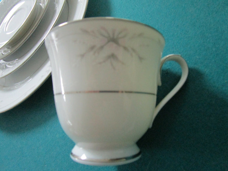 NORITAKE DINNER SET 5 PCS SWEET LEILAINI - VENETIAN ROSE - LUCEFORD - SILK RIBB