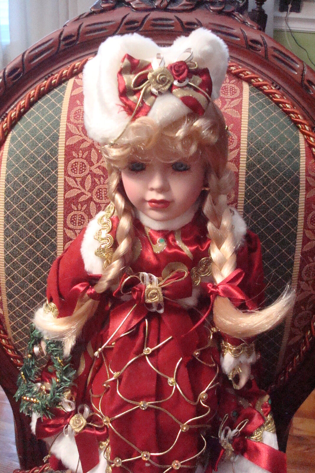 Vanessa Richardi CHRISTMAS Doll, Doll in festive attire