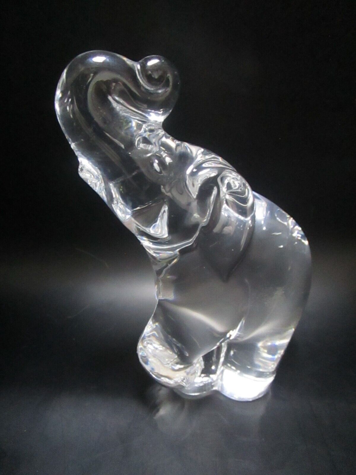 Val St Lambert France elephant figurine 6 1/2"