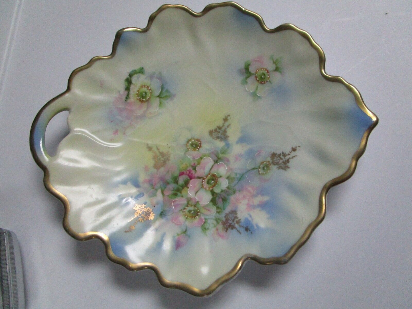 Tirschenreuth PT Ceramic Porcelain Bavaria Germany leaf candy dish