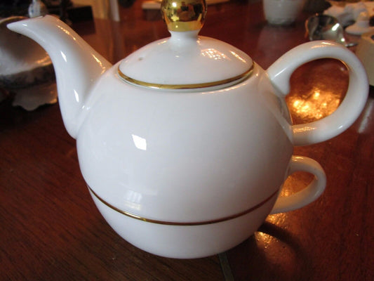 VINTAGE Royale Stratford ENGLAND NESTING TEAPOT WITH CUP GOLD RIM ORIGINAL