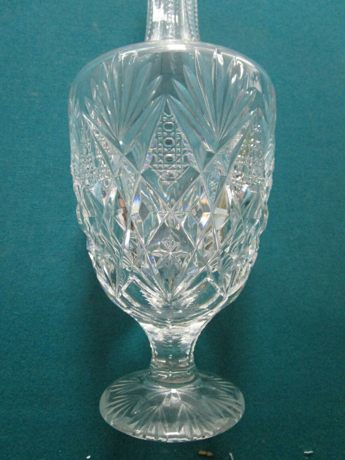 AMERICAN BRILLIANT CLARET DECANTER CUT GLASS with tiny diamond cuts in the edges